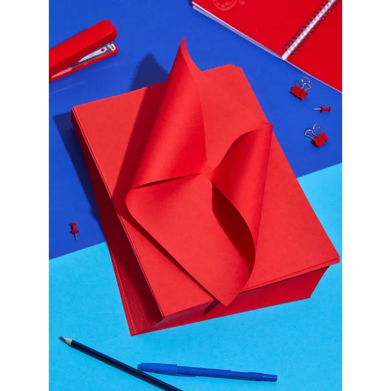 Бумага цветная Комус Color (красный интенсив), 80г, А4, 500 л.