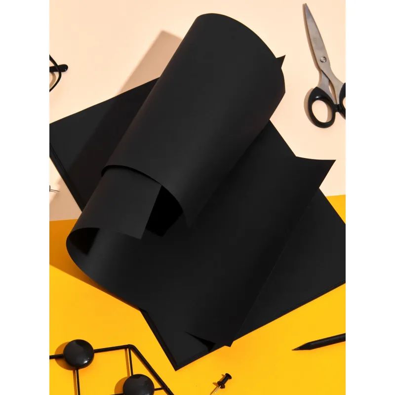 Бумага цветная Комус Color (черный интенсив), 80г, А4, 50 л.