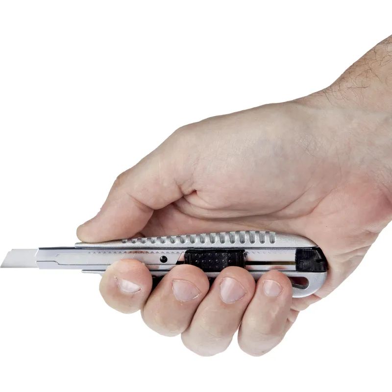 Нож универсальный Attache Selection 9 мм металлический с цинковымпокрытием