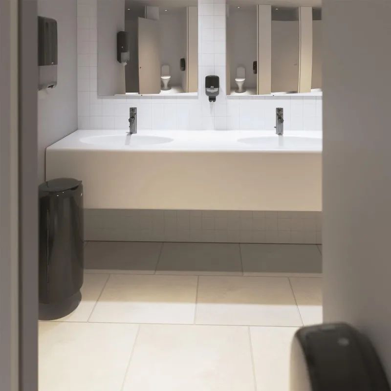 Диспенсер для полотенец лист.Tork Singlefold Н3 ZZ/С 553008 черный