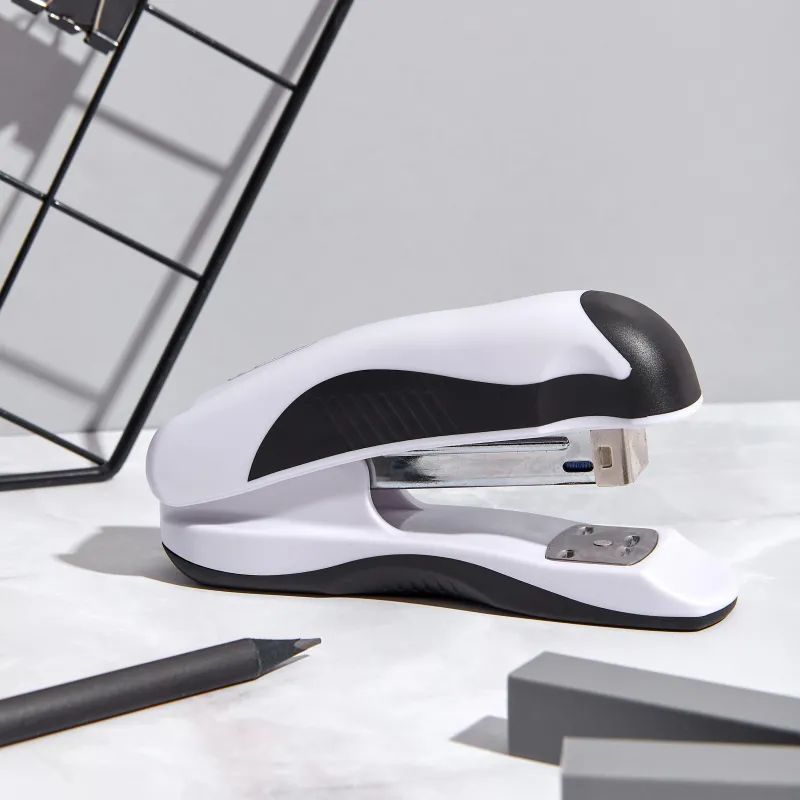 Степлер Attache Master до 20 листов,№24/6, 26/6 белый/черный