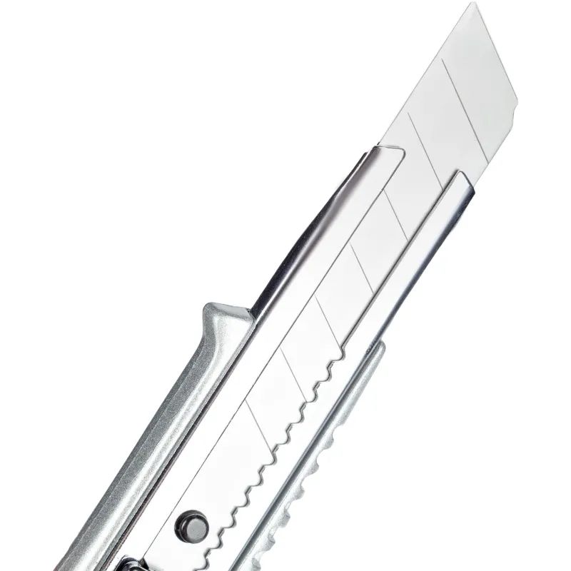 Нож универсальный Attache Selection 18 мм метал. с цинковым покрытием