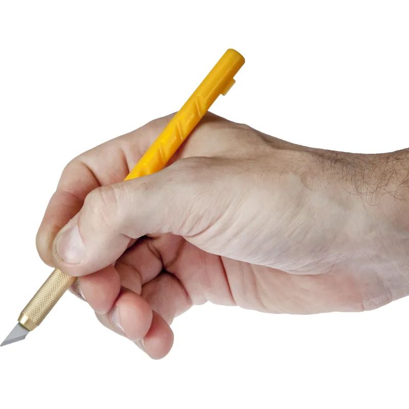 Нож канцелярский Attache Selection с перовым лезвием, цв.желтый