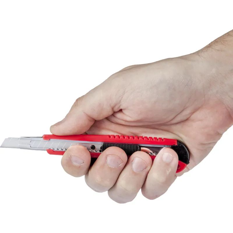 Нож канцелярский 9мм Attache с фиксатором и металлическими направляющими