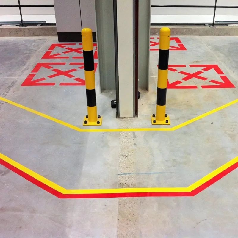 Лента для разметки ПВХ красный 50мм*33м (KMSR05033