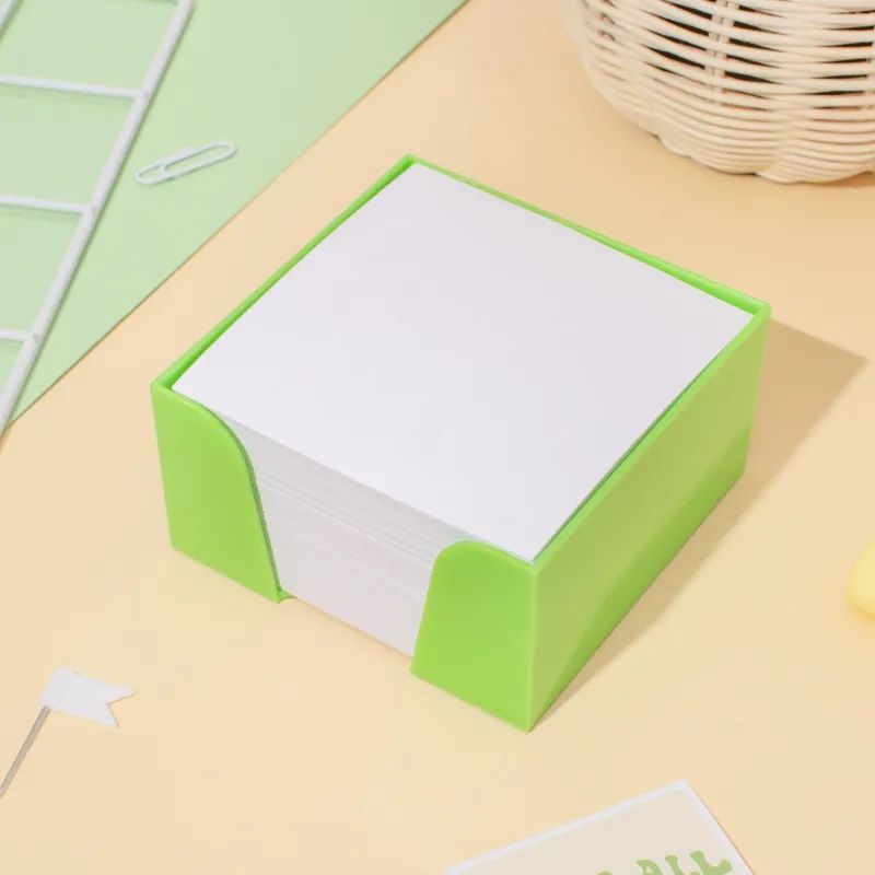 Блок для записей в подставке ATTACHE Fantasy 9х9х5 салат белый блок 80г/92