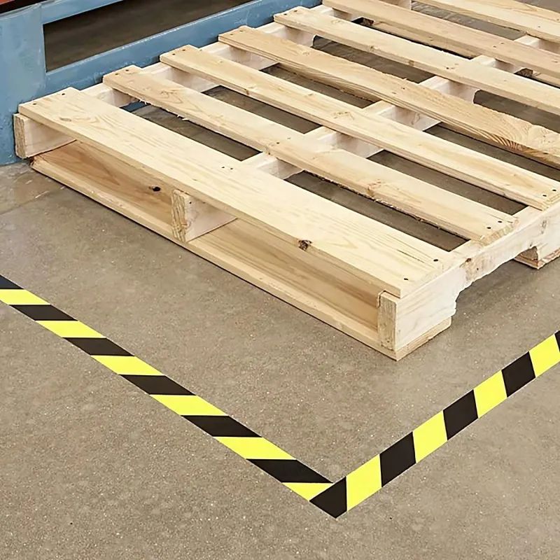 Лента для разметки ПВХ 50мм х 33м желто-черная 180