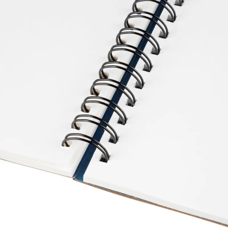 Скетчбук д/рис.аквар Kroyter А5 35л,145х205мм,180гр,спираль,тисн.фольг07873